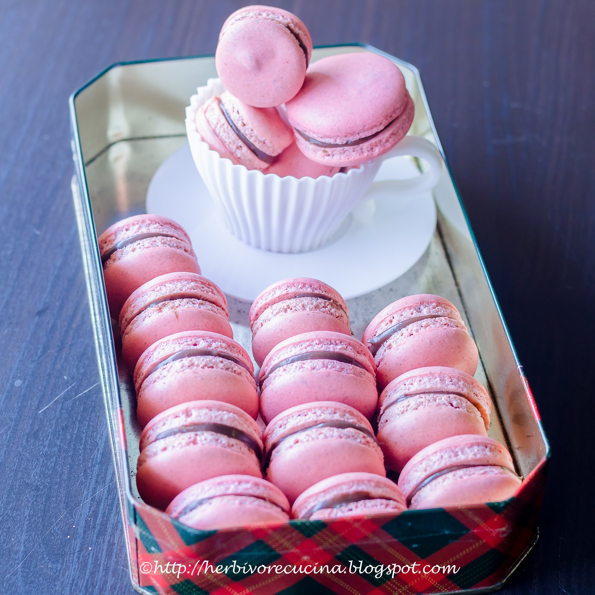 Macaron Parchment Paper Sheets - Themed Baking Paper | Just.Find.Best