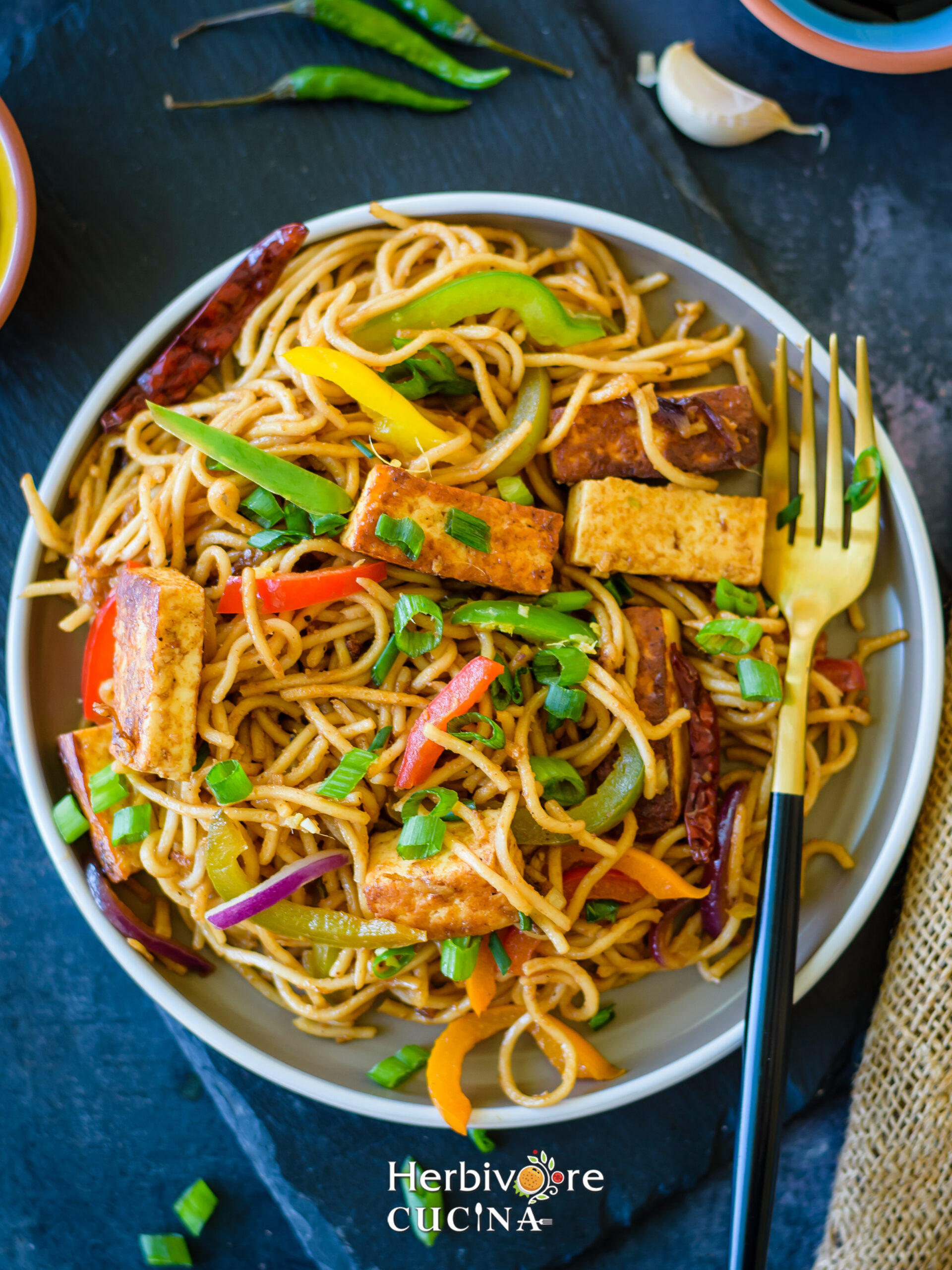 plate with chili paneer noodles